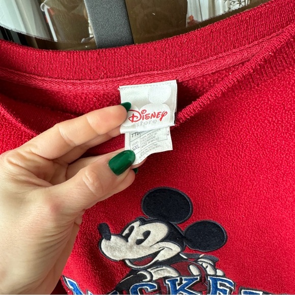 1990s Vintage Disney Store Mickey Mouse Red Fleece Sweatshirt appliqué crewneck - Picture 3 of 7